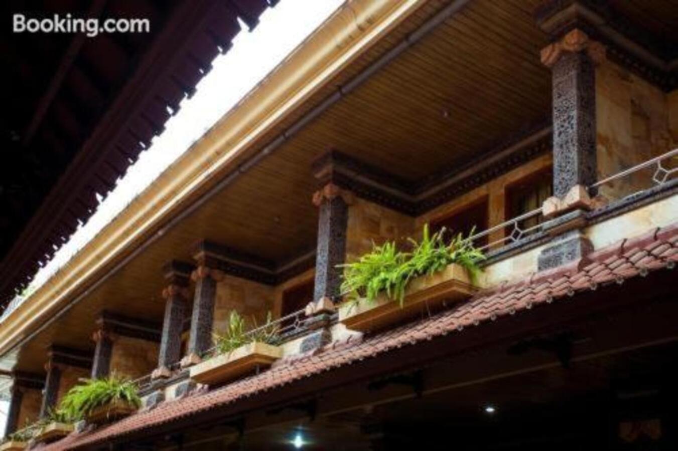 Segara Sadhu Inn Kuta By Ecommerceloka Εξωτερικό φωτογραφία