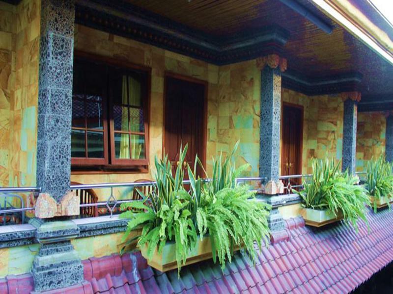 Segara Sadhu Inn Kuta By Ecommerceloka Εξωτερικό φωτογραφία